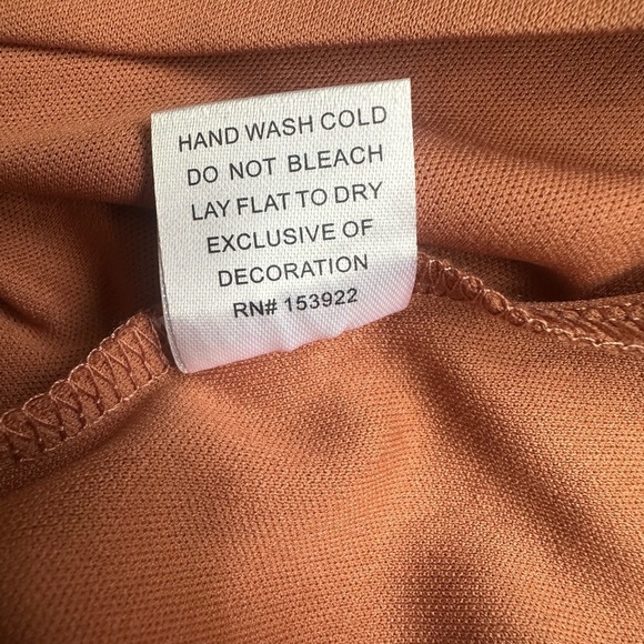 See and Be Seen Bronze Maxi Dress. Size Small. - Picture 8 of 8